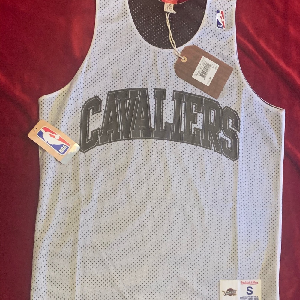 Cavaliers jershey small